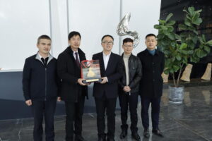 樂清市人民政府戴旭強(qiáng)市長(zhǎng)一行蒞臨我司開展“樂商之春”慰問